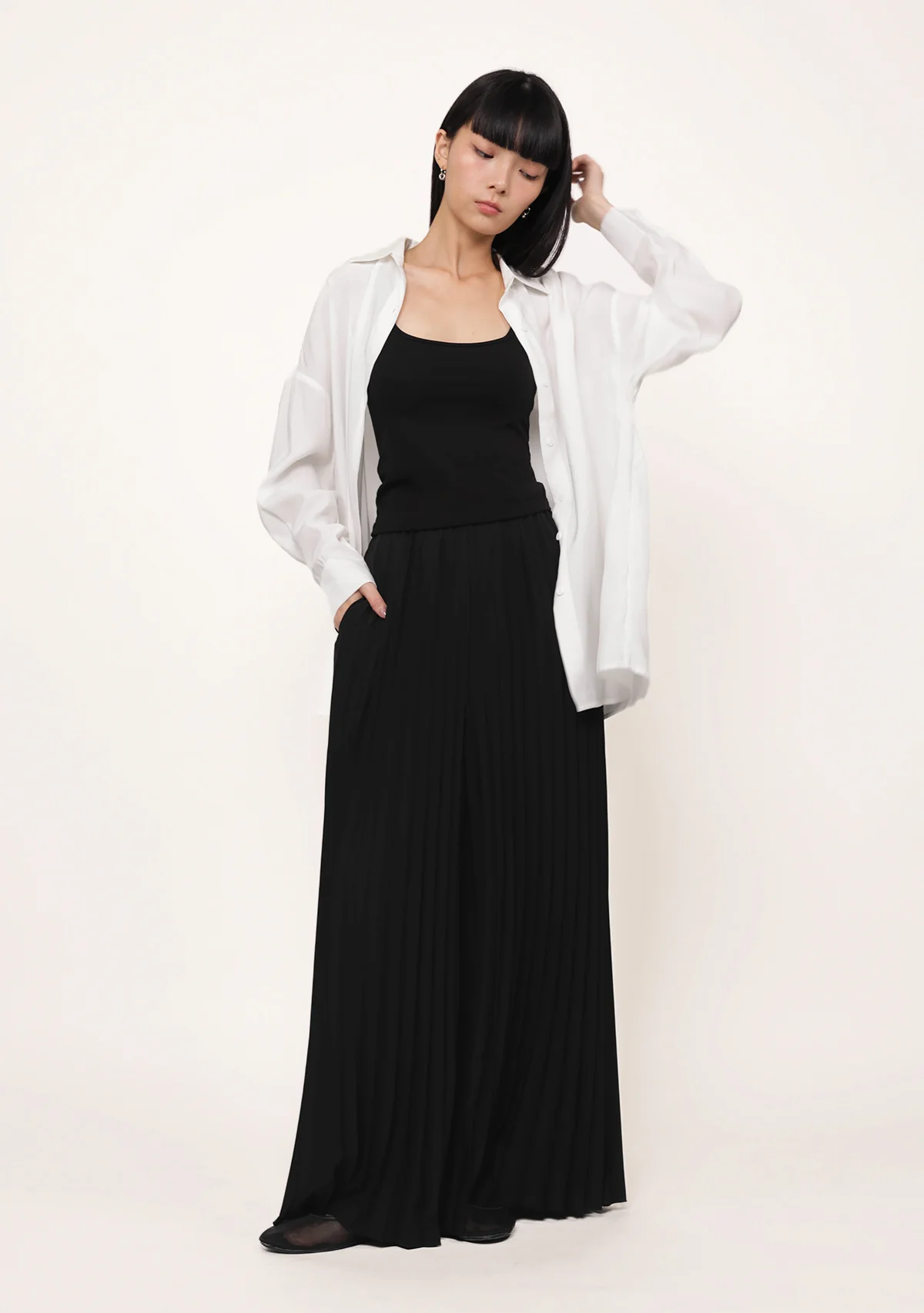 Petite Caprina Pleated Wide Leg Pants - Image 3