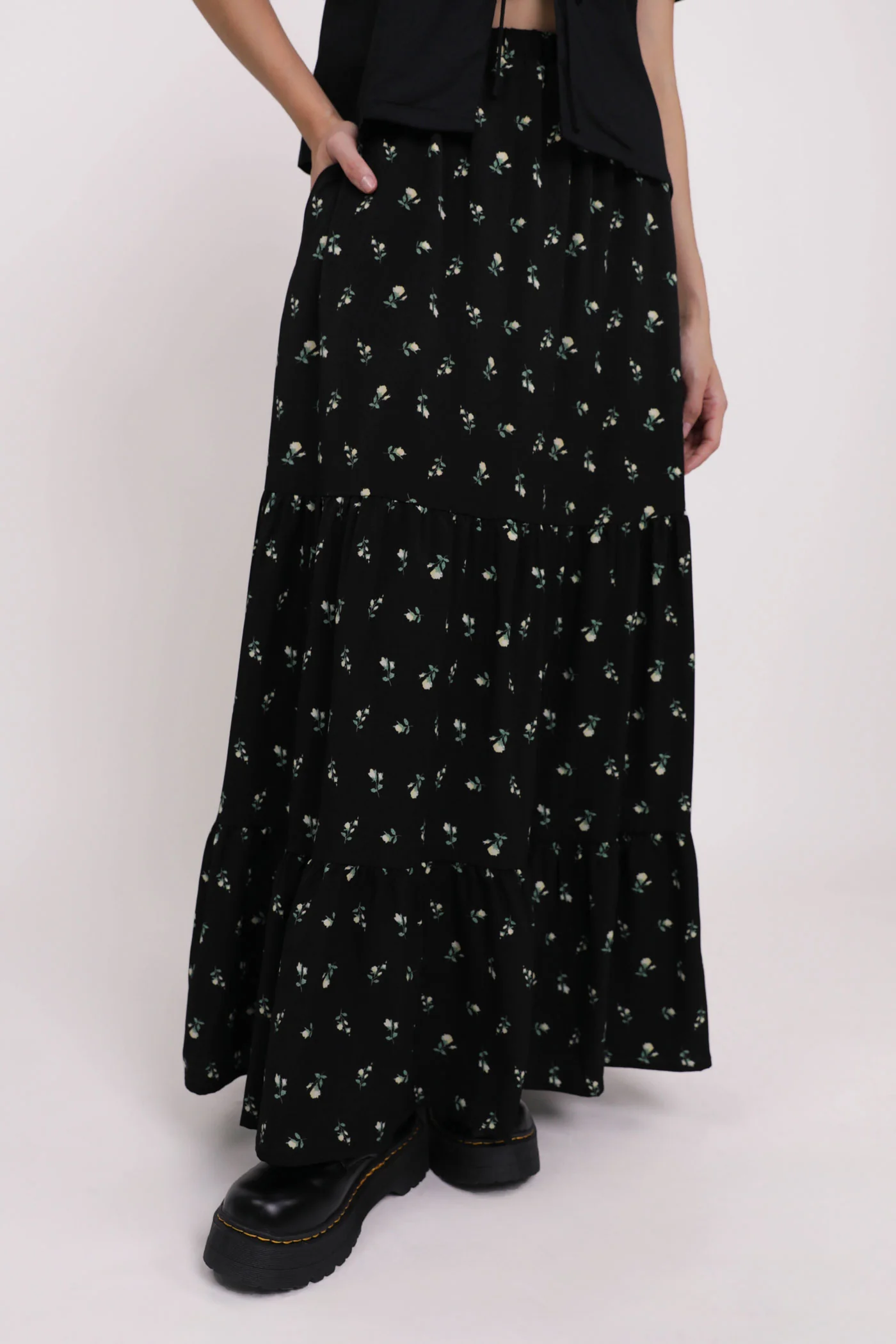 Petite Jardin Tiered Skirt - Image 33