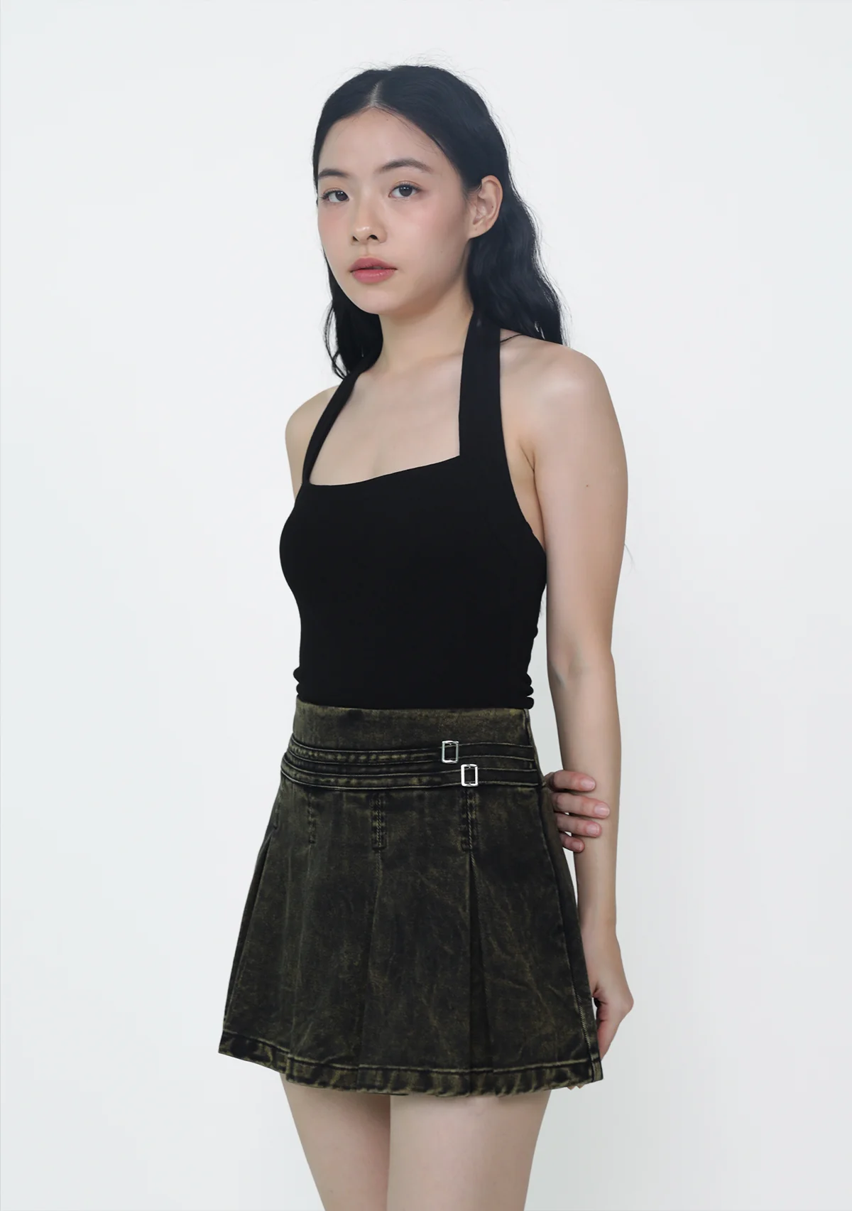 Skye Pleated Denim Skorts - Image 10