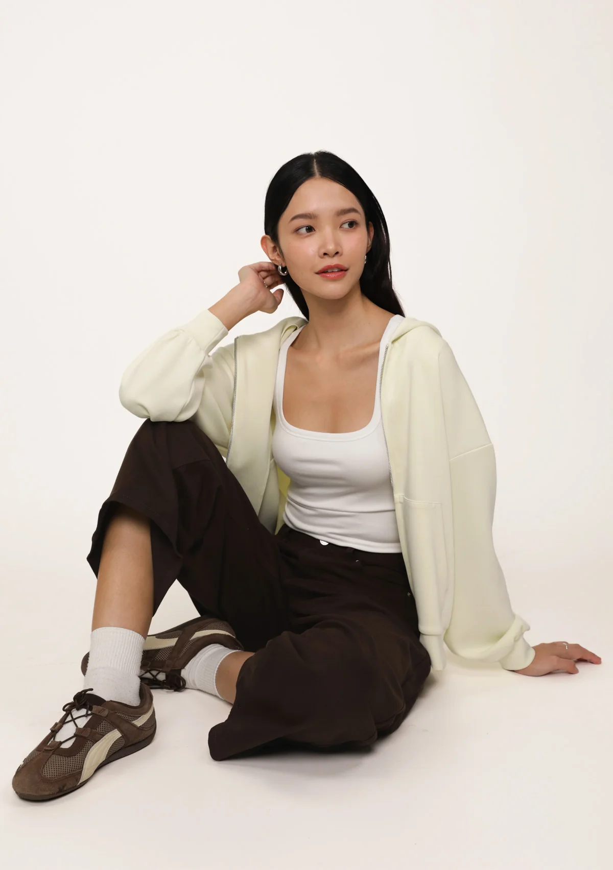 Plush Oversized Zip Up Hoodie - Image 18