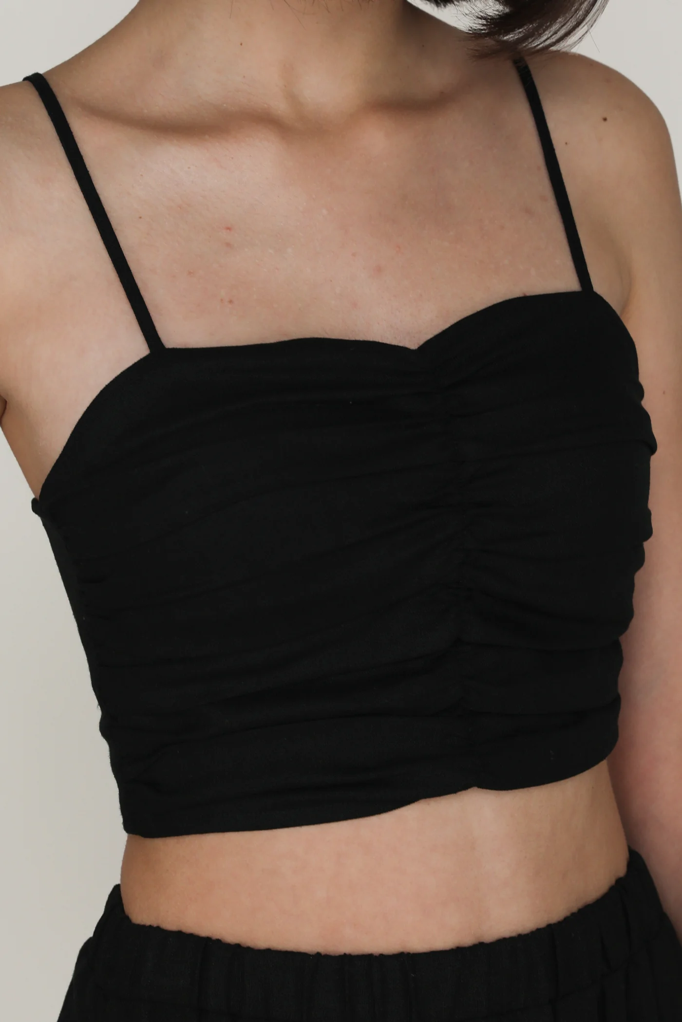 Polina Ruched Linen Crop Top - Image 11