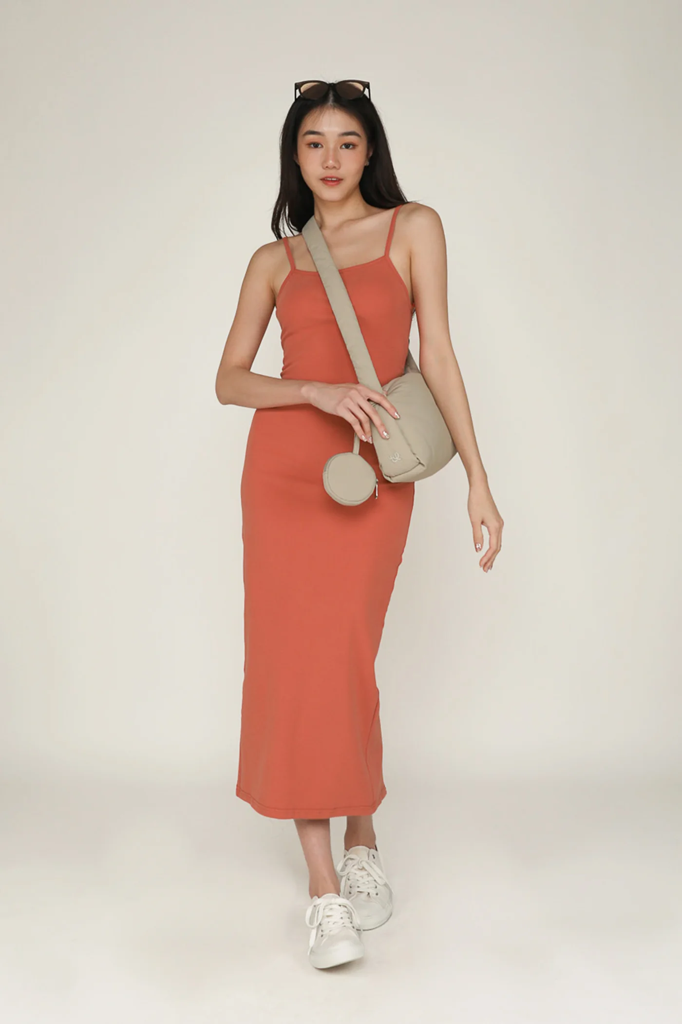 Rachael Knot Back Padded Dress - Image 9