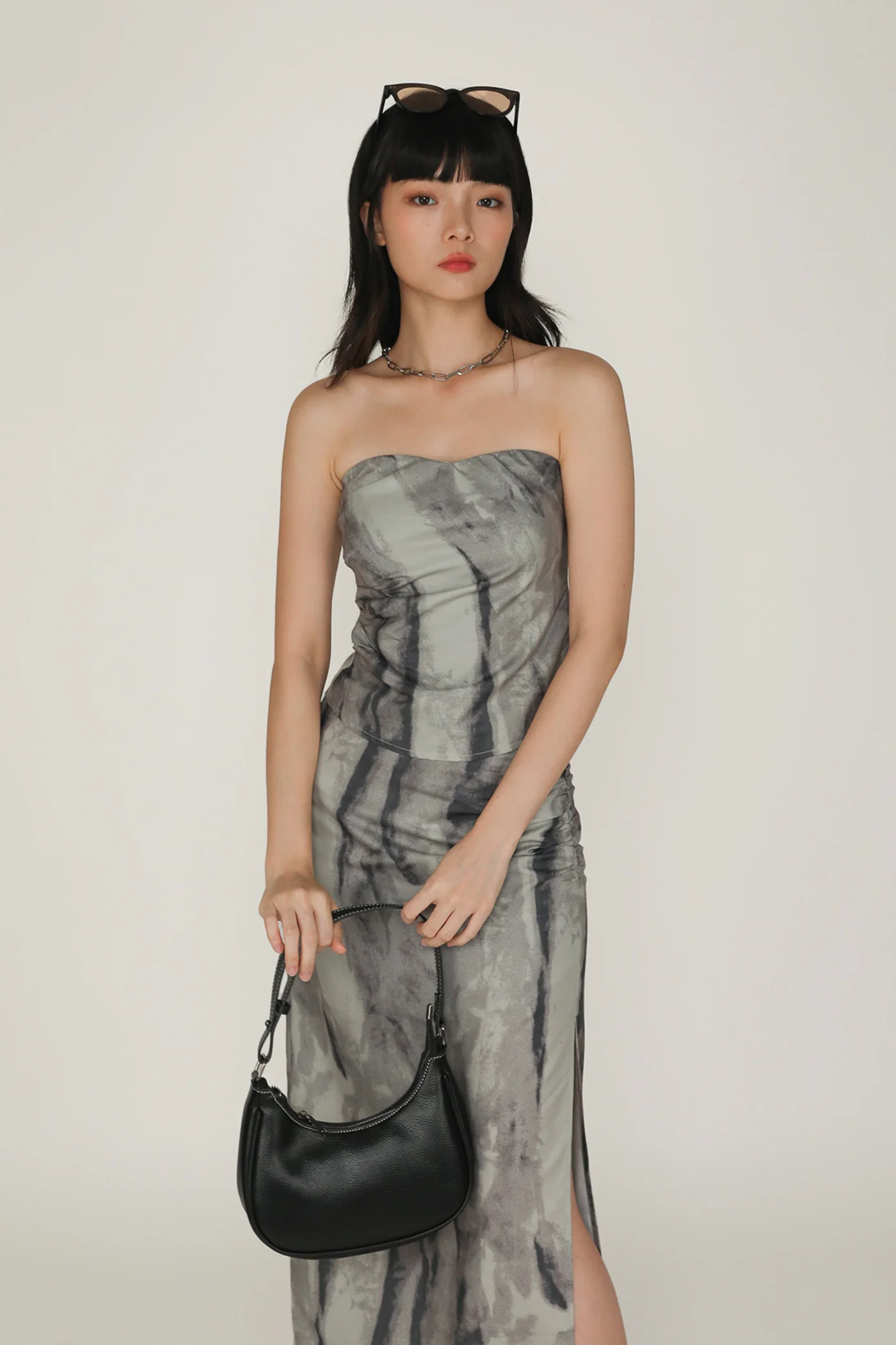 Regular Amina Ruched Side Maxi Skirt - Image 20