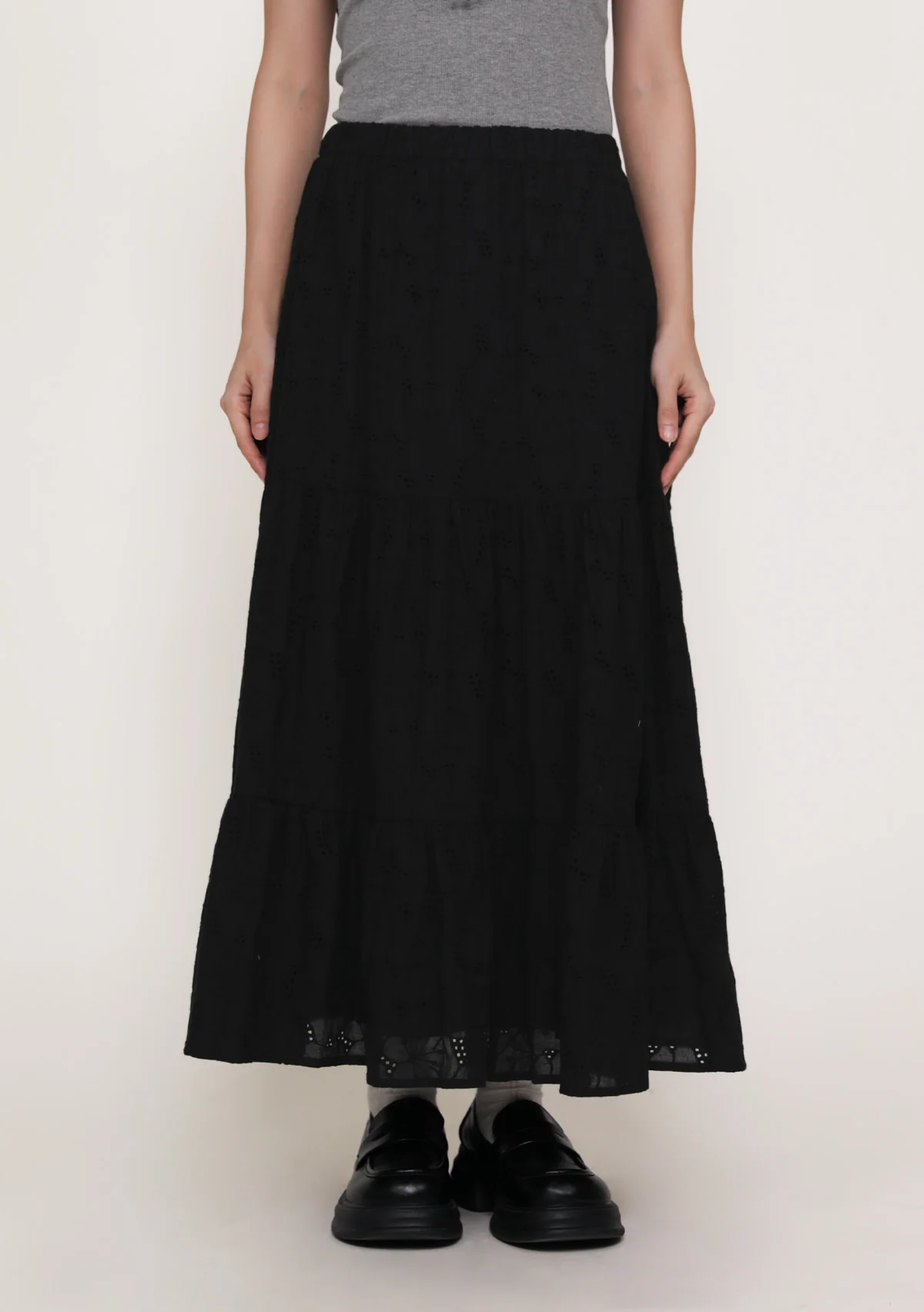 Regular Jardin Tiered Skirt (Eyelet) - Image 13