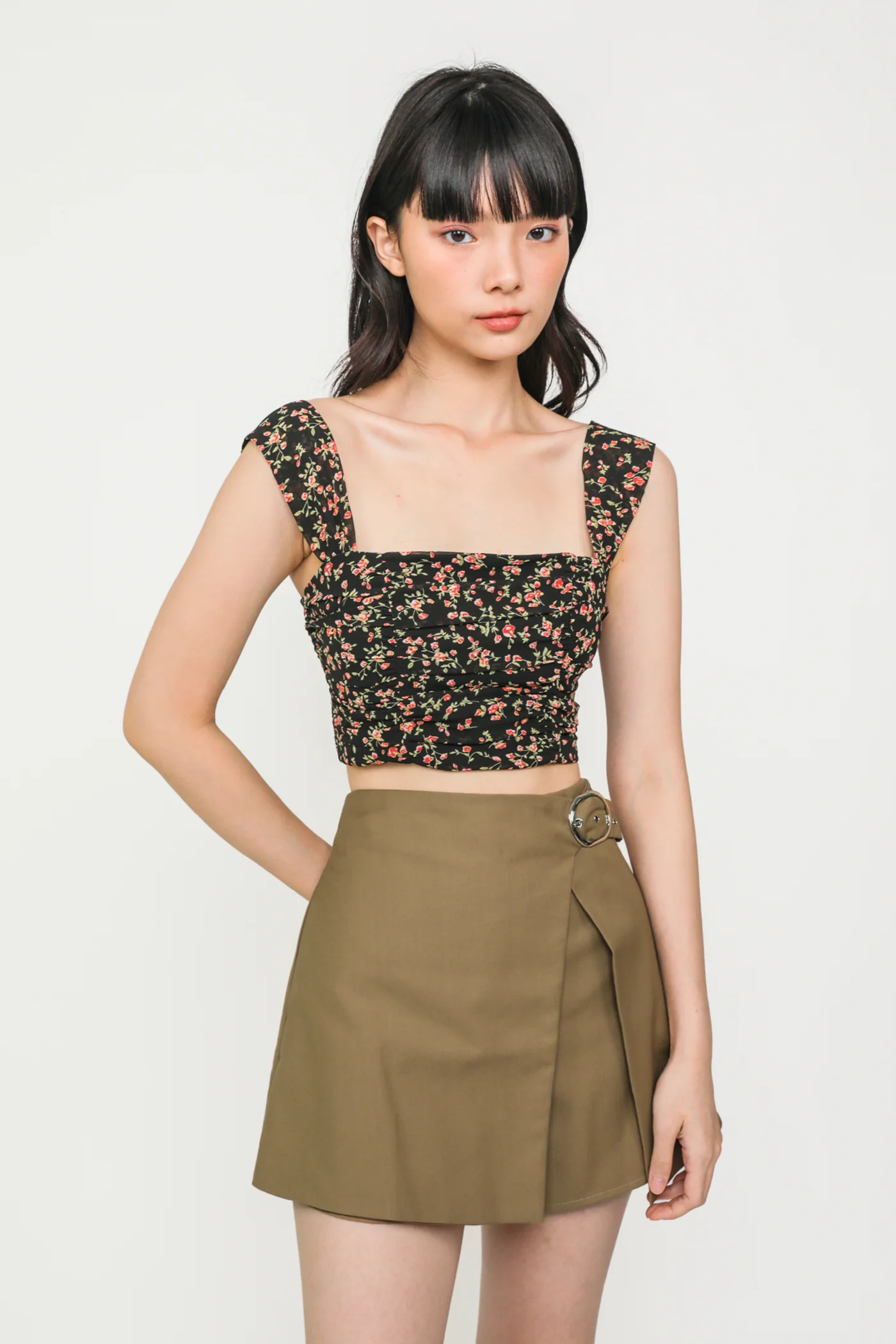 Roma Buckle Skorts - Image 12