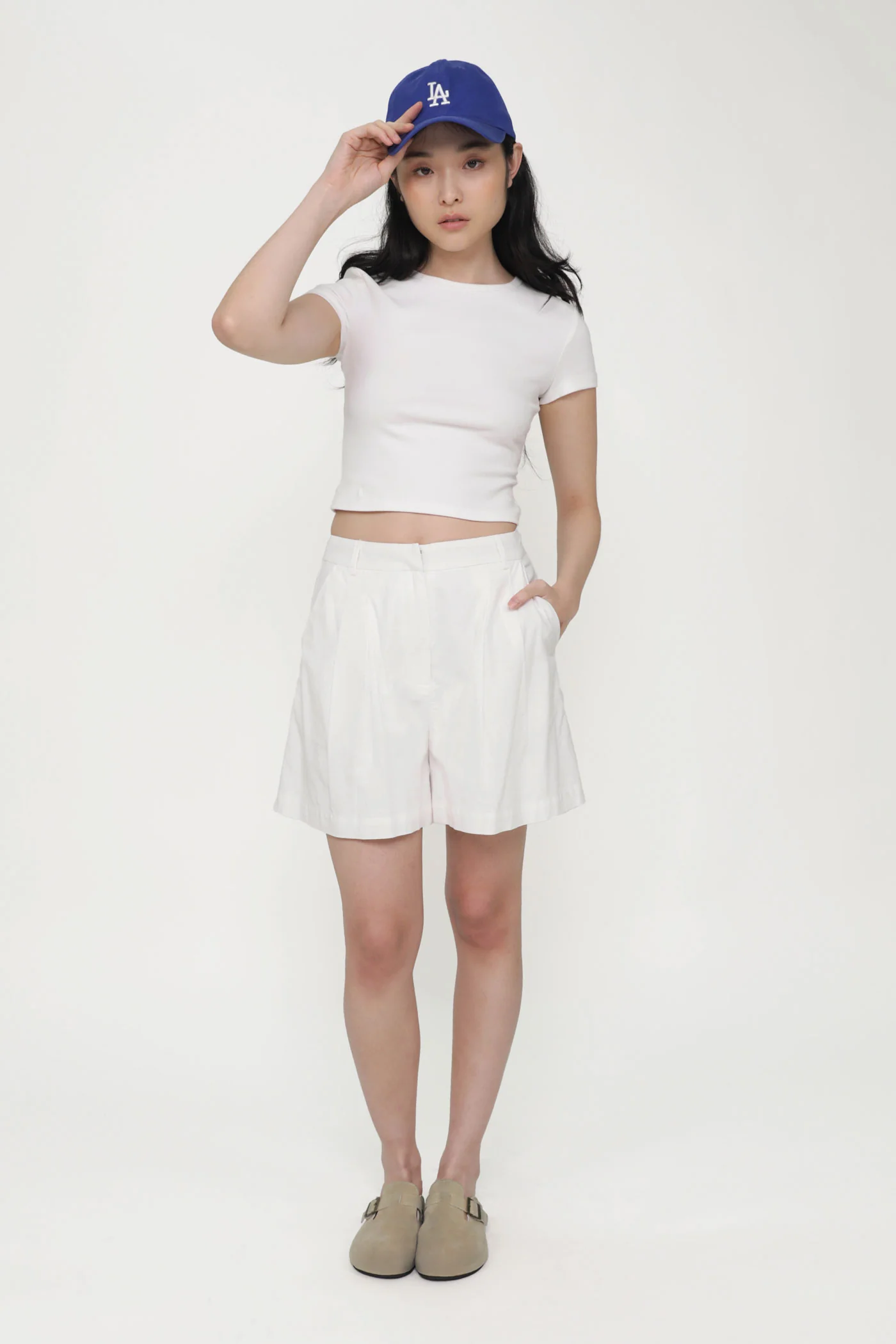 Rowley Longline Linen Shorts - Image 12