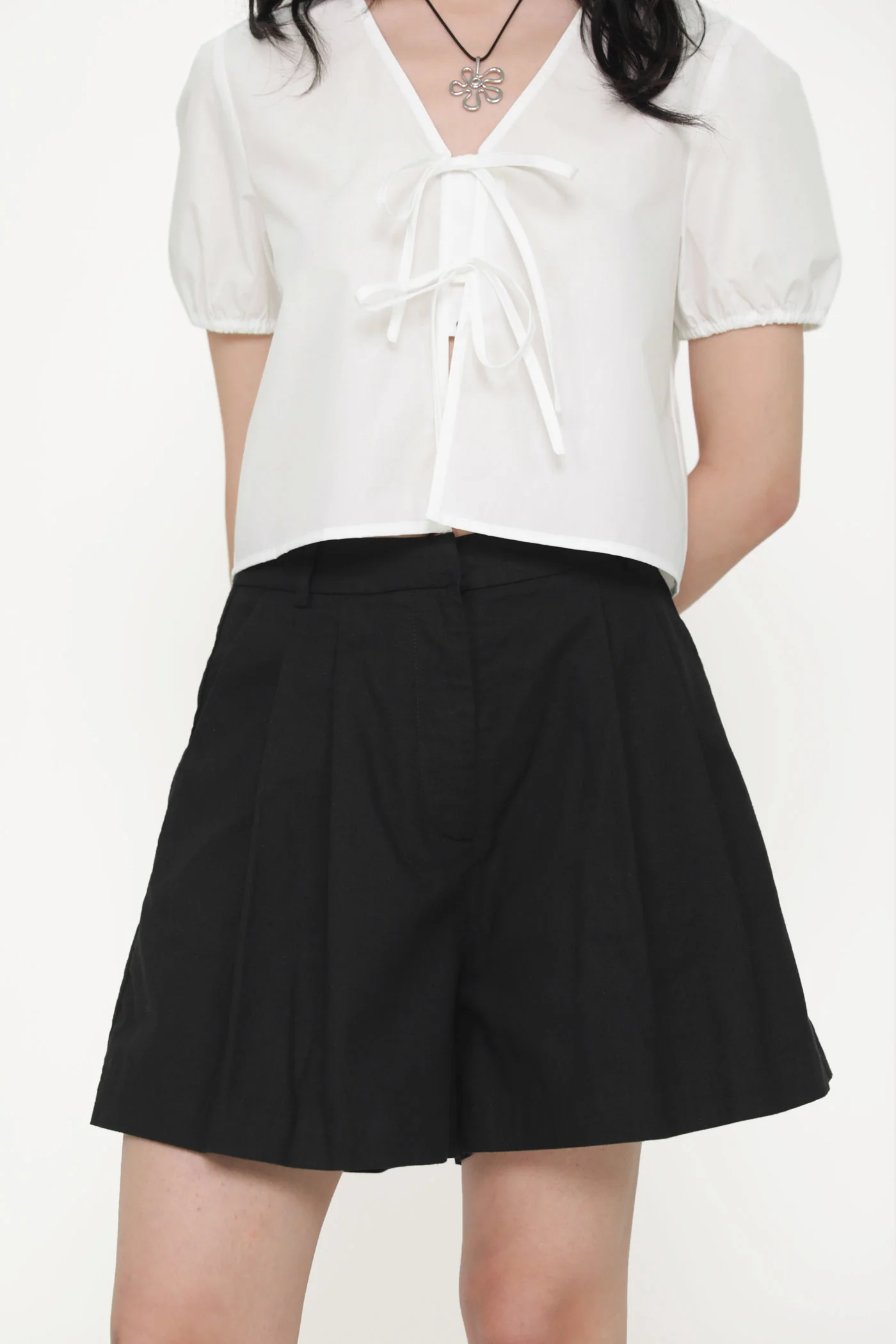 Rowley Longline Linen Shorts - Image 14