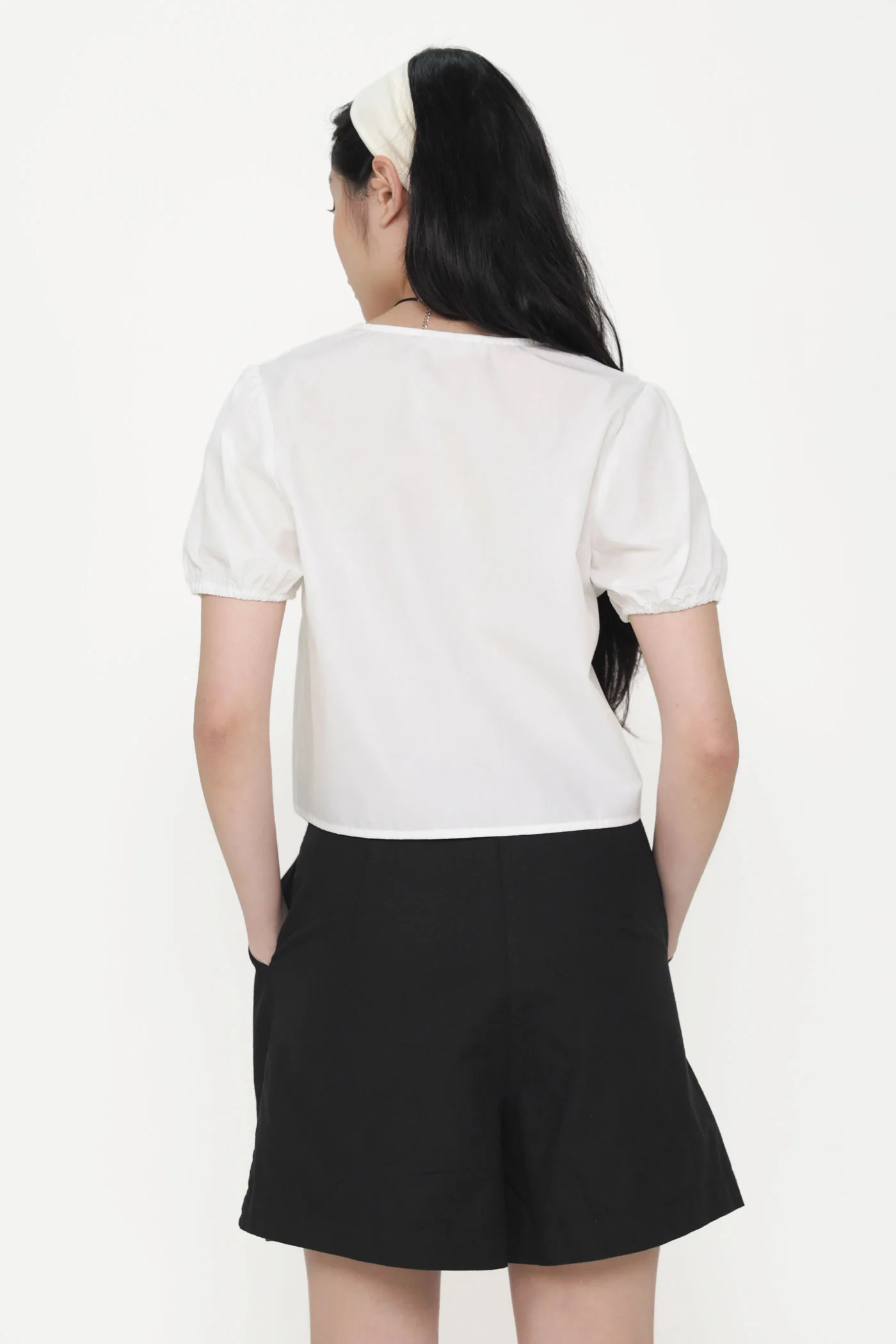 Rowley Longline Linen Shorts - Image 17