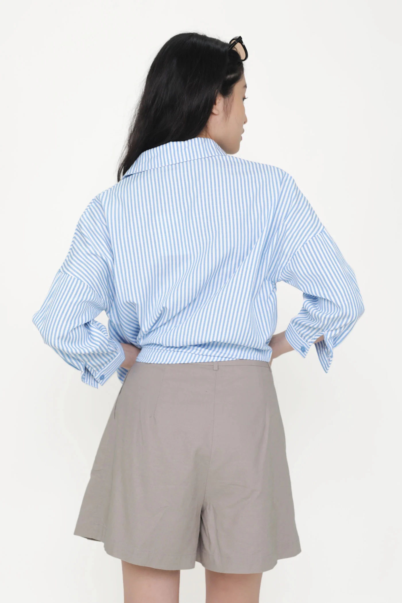 Rowley Longline Linen Shorts - Image 21