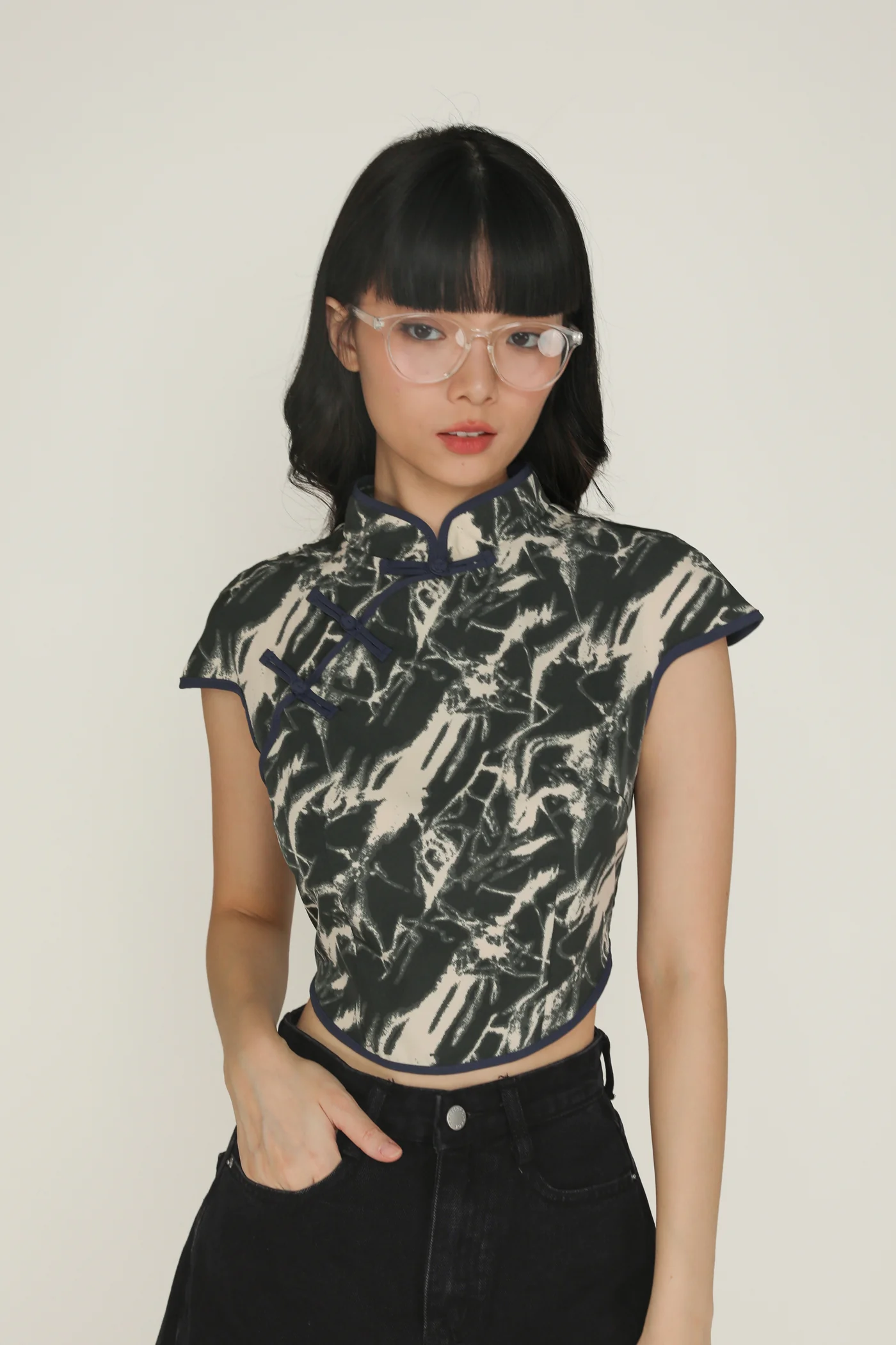 Rui Qipao Curved Hem Top - Image 10