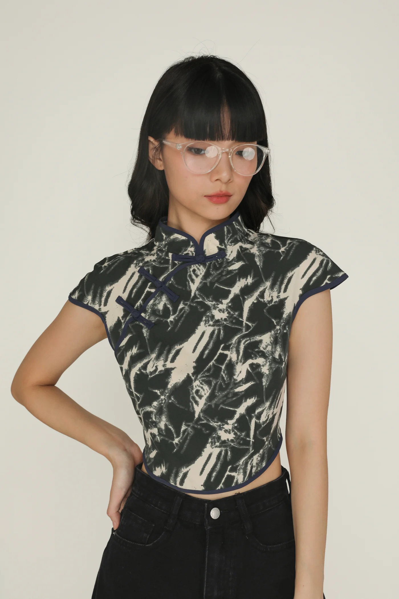 Rui Qipao Curved Hem Top - Image 14