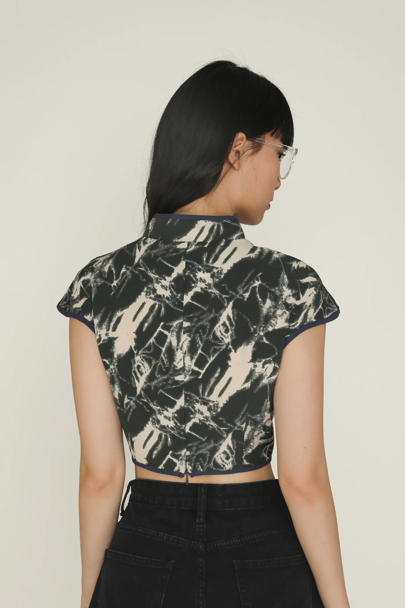 Rui Qipao Curved Hem Top - Image 16
