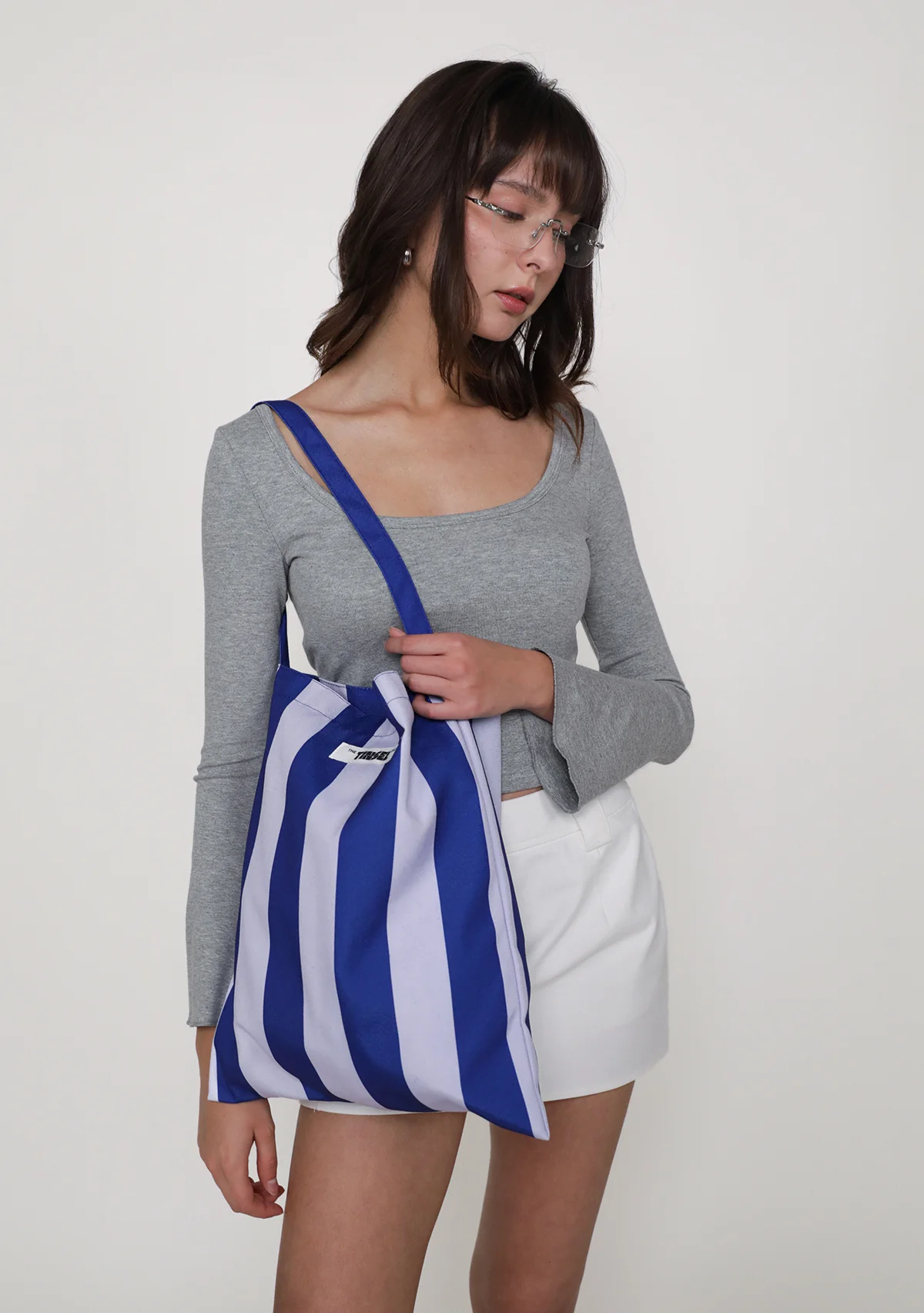 STORE EXCLUSIVE Weekender Tote Bag (Striped) - Image 7