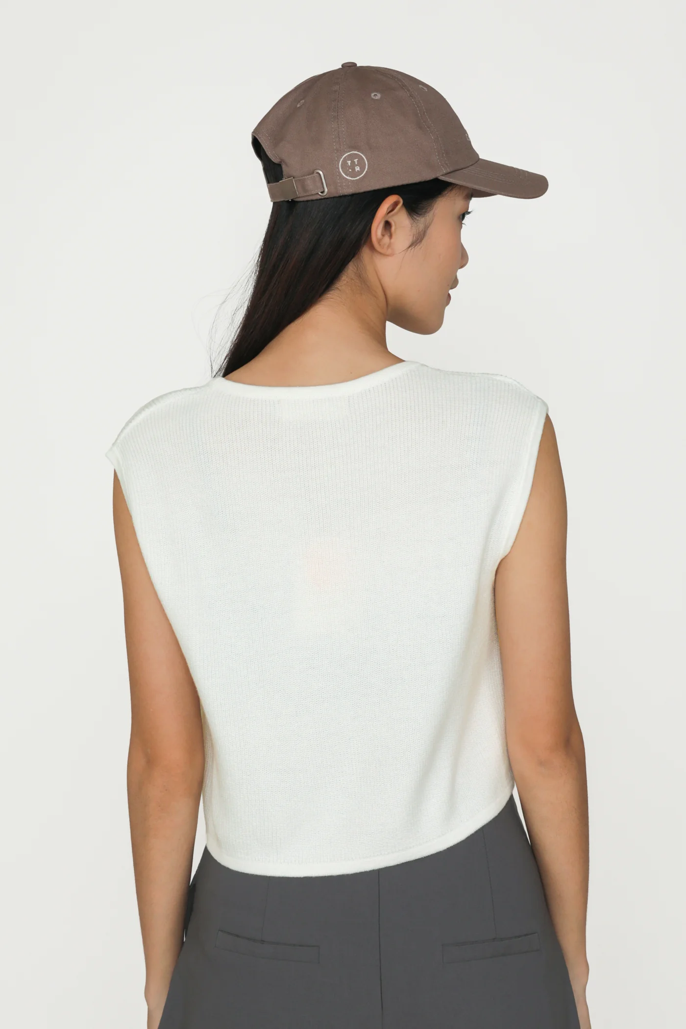 Yuki Knit Vest Top - Image 15