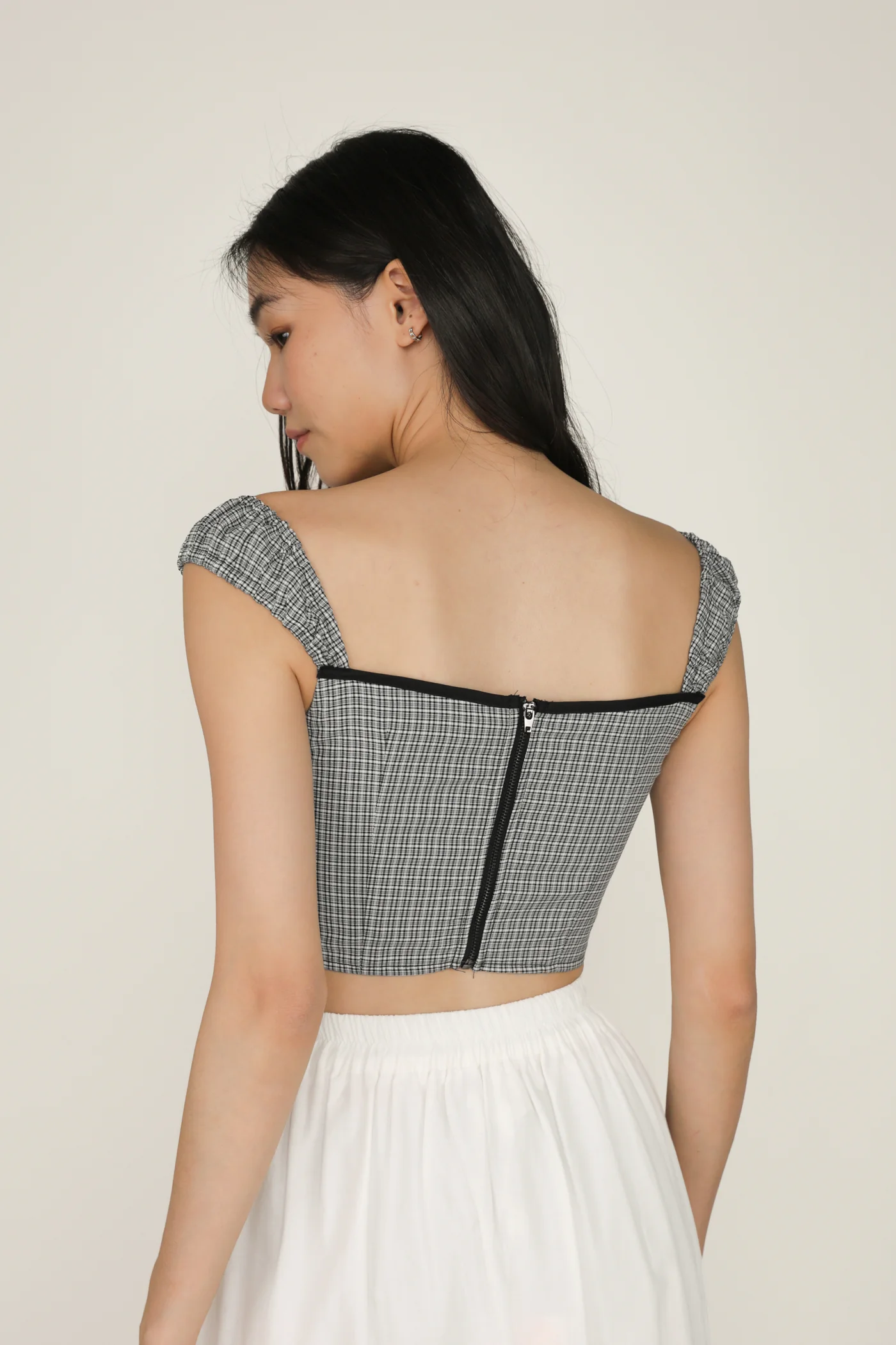 Zador Ruched Strap Crop Top - Image 14