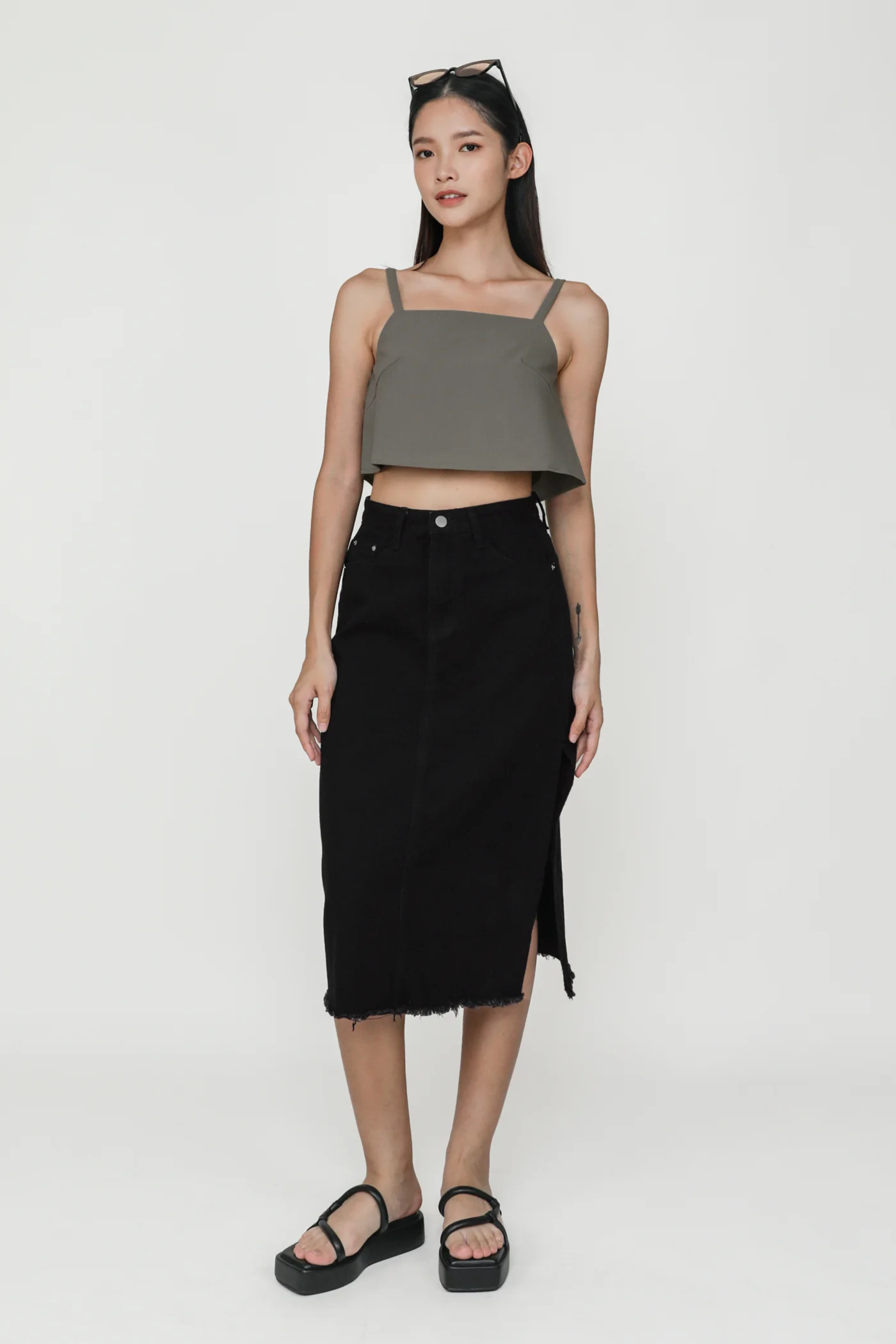 Zoey Basic Flare Crop Top - Image 18